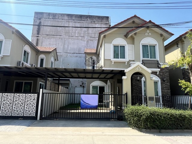 ขายอาคารพาณิชย์ 3 ชั้น เส้นศรีราชา - หนองค้อ พร้อมผู้เช่า ราคาสุดคุ้ม FP-B02002 
