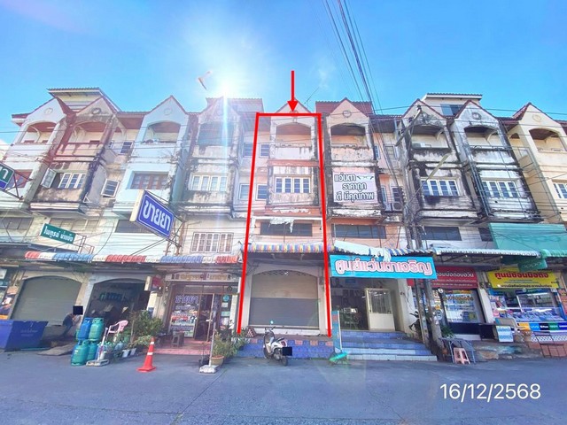  ขายอาคารพาณิชย์ 3 ชั้น มีชั้นลอย  โครงการ บ่อวินเมืองทอง  ศรีราชา จังหวัด ชลบุรี