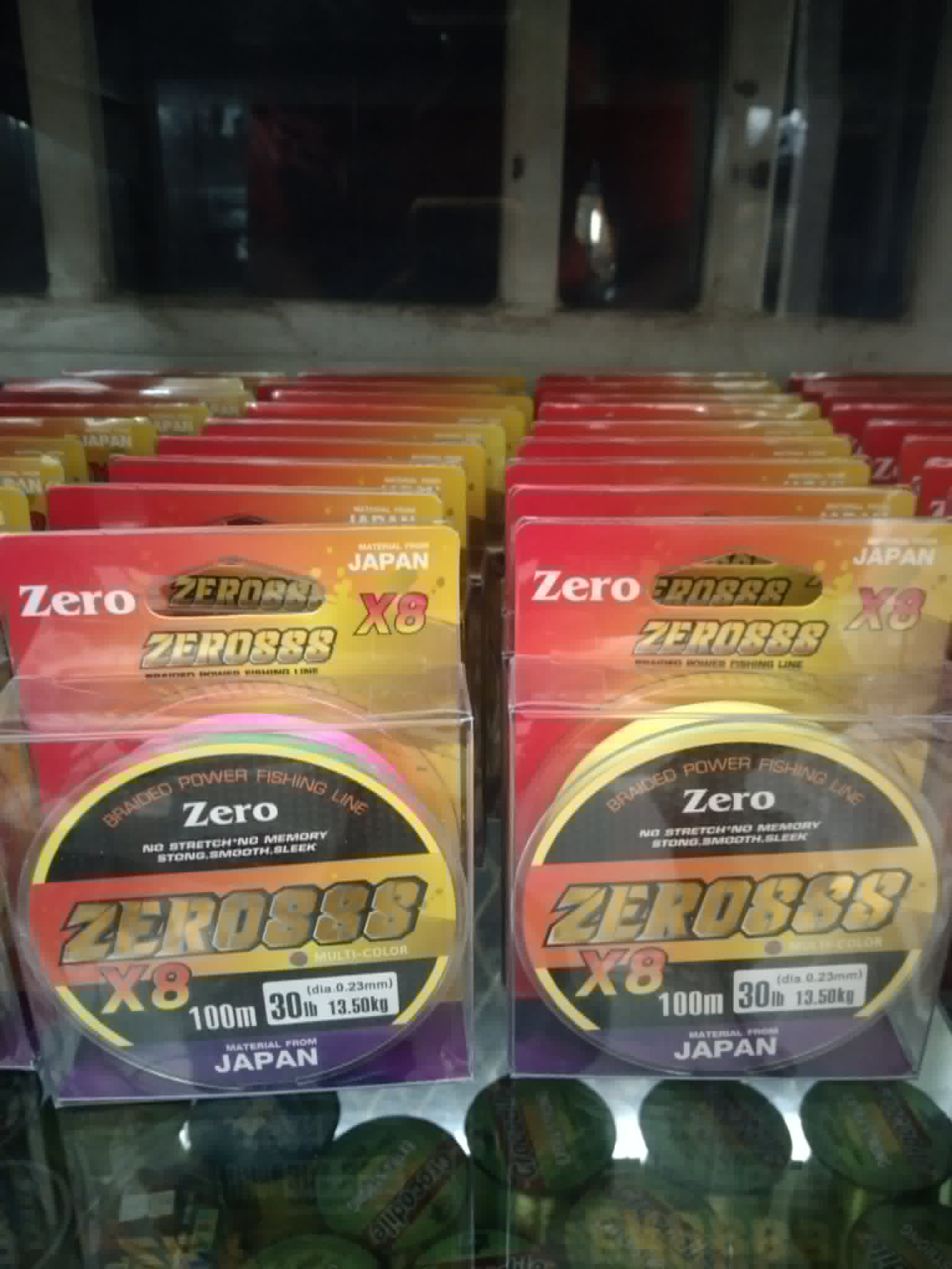 สาย PE Zero X8 สายพีอีถัก 8 ยาว 100 m. สายนุ่ม เส้นเล็ก ตีไม่สะดุด รับแรงกระชากได้สูง เส้นสลับสี สังเกตระยะได้ง่าย วัสดุจากญี่ปุ่น
