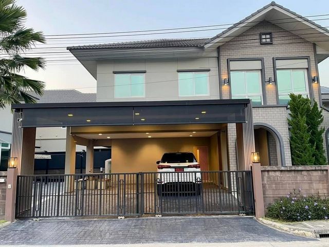 ขายพร้อมผู้เช่า 20 ล้าน 130 ตรว. #ลัดดารมย์ อิลิแกนซ์ #QHouse #ศาลากลาง บ้านเดี่ยวหลังใหญ่สุดหรู #วิวดอยสุเทพ บ้าน 2 หลังในพื้นที่เดียวกัน
