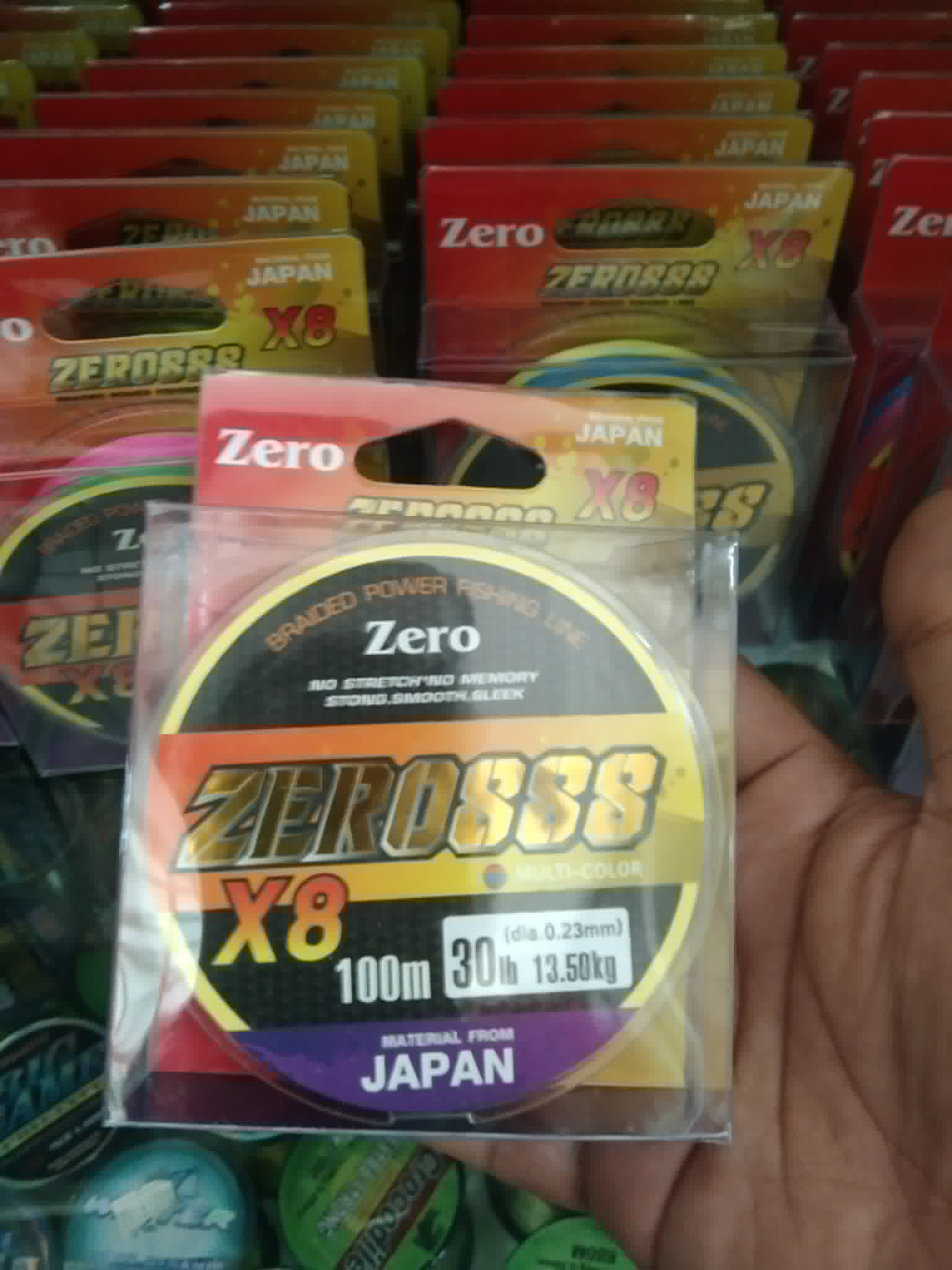 สาย PE Zero X8 สายพีอีถัก 8 ยาว 100 m. สายนุ่ม เส้นเล็ก ตีไม่สะดุด รับแรงกระชากได้สูง เส้นสลับสี สังเกตระยะได้ง่าย วัสดุจากญี่ปุ่น   20 LB  1 ม้วน
