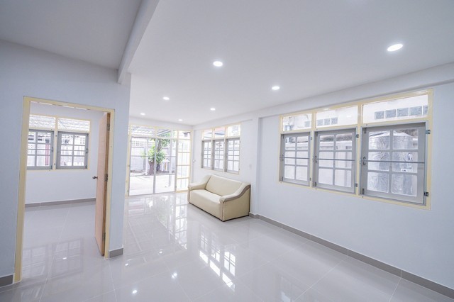 ให้เช่าบ้านเดี่ยวใกล้เดอะมอลบางกะปิ , โลตัสบางกะปิ ,ใกล้แม็คโคร ลาดพร้าว ใกล้ BTS ซอยลาดพร้าว 101