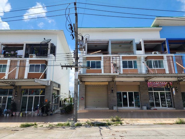 ขายอาคารพาณิชย์ หมู่บ้านเดอะเมทโทร เพลินใจ 5 ถนนขนส่งจังหวัดระยอง ระยอง