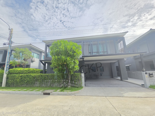 ขายด่วน! บ้านสวยพร้อมอยู่ เจ้าของขายเอง ราคาคุ้มที่สุดในโครงการ ที่ให้ทั้งพื้นที่ ความสะดวก และไลฟ์สไตล์ครบในหลังเดียว | รหัส 93385