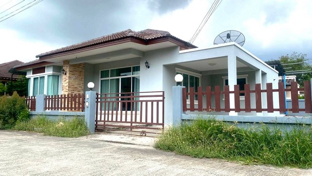 ให้เช่าบ้านเดี่ยวพานทองชลบุรี ให้เช่าบ้านเดี่ยวชั้นเดียวขนาด 72 ตรว.  3 นอน 2 น้ำ