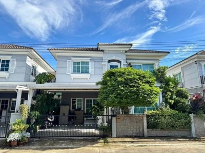 HR 10077 ให้เช่าบ้าน2 ชั้น  โครงการโกลเด้นนีโอ2  นวมินทร์ 42 แยก 27