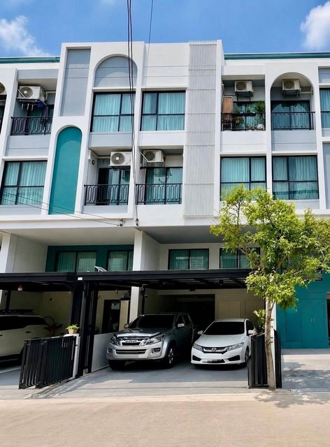 PP507 ขายทาวน์โฮม 3.5 ชั้น โครงการ เมซอง 168 ลาดพร้าว 101  Maison 168 Latphrao 101 ใกล้ Central Eastville บ้านใหม่มาก