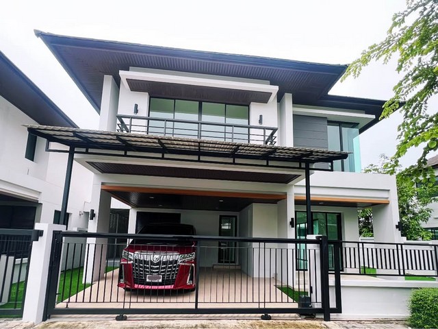 ให้เช่าบ้านเดี่ยว 2 ชั้น 55 ตรว 3 ห้องนอน โครงการเลค วิว พาร์ค วงแหวนบางนา รีโนเวทเสร็จใหม่ พร้อมเข้าอยู่ ใกล้เมกะบางนา