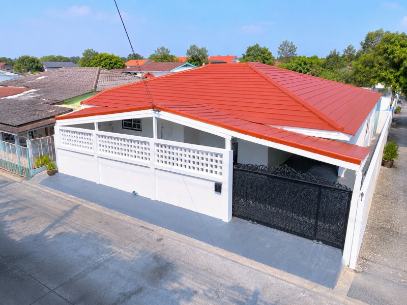 บ้านเดี่ยวชั้นเดียว ฟังก์ชั่น 3 นอน 2 น้ำ 52 ตร.ว. 210 ตร.ม.  ใกล้ตลาดโชคชัย 4 1.4 กม.เปิดซิง! ใกล้MRTโชคชัย 4 1.5 กม.