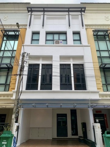 BH4189 ให้เช่าทาวน์โฮม 3.5 ชั้น บ้านกลางกรุง ออฟฟิศ พาร์ค บางนา พร้อมเฟอร์นิเจอร์ จดทะเบียนบริษัทได้