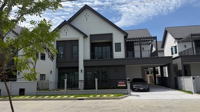 BH4190 บ้านเดี่ยวให้เช่าและขาย CENTRO Bangna Phase 2 ใกล้ Mega Bangna