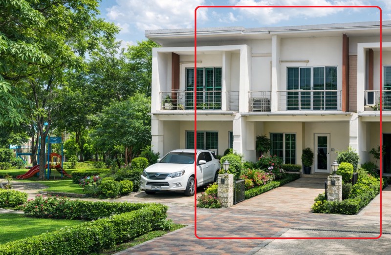 ใกล้ ARL บ้านทับช้าง 1 กม. แอร์เยอะมาก 4A/C ทาวน์เฮ้าส์ 2 ชั้น ข้างๆสวนสาธารณะ 3นอน 2น้ำ และสถานีตำรวจนครบาลประเวศ 850 ม. 30 ตร.ว.