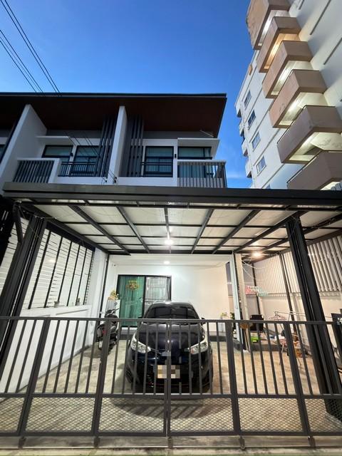 ให้เช่าทาวน์โฮม3ชั้น207ตร.มโครงการCozyโชคชัย4ซอย30ถนนโชคชัย4เขตลาดพร้าวพร้อมเฟอร์นิเจอร์