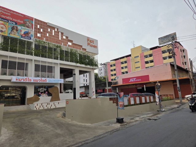 ให้เช่าโกดัง+ออฟฟิศรัชดาภิเษกซอย 3 ขนาด 268 ตรม. ซอยข้างสถานทูตจีน
