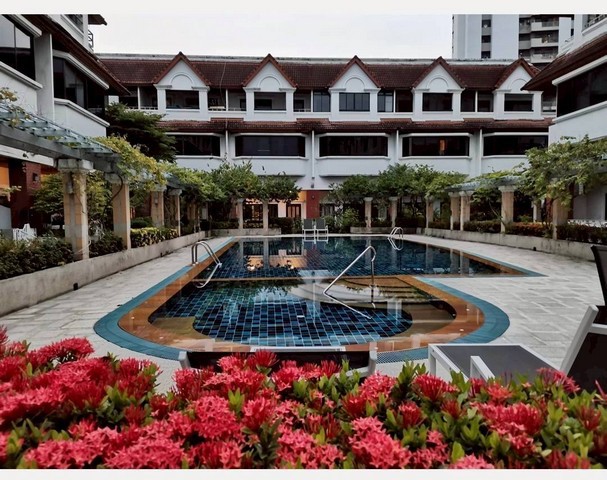 ให้เช่า #ทาวน์โฮม โครงการ Lotus Point เอกมัย ซอย.10 แยก 4 (บรรยากาศดี) #ใกล้BTSเอกมัย 095-164-2956