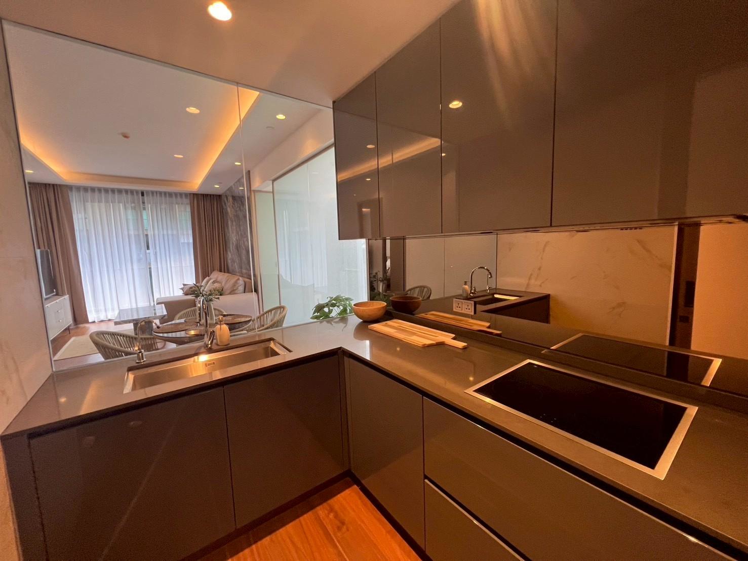 P03CR2606009 The Estelle Phrom Phong 2 bed 2 baht 9 sqm.