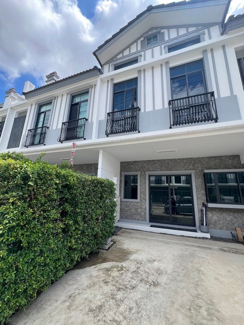 ให้เช่าทาวน์โฮม 2 ชั้น 25 ตรว. 3 ห้องนอน Villaggio 3 ศรีนครินทร์ – บางนา ใกล้ Mega บางนา ใกล้สวนส่วนกลาง บรรยากาศดี