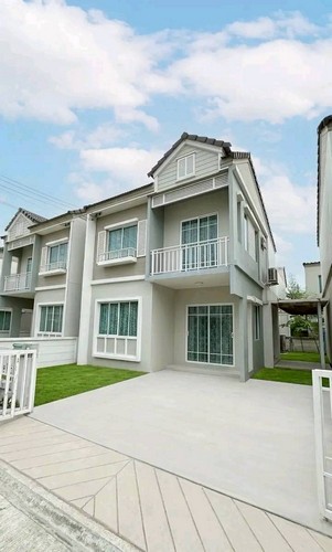 Svs350 ให้เช่า ทาวน์โฮมสไตล์บ้านเดี่ยว เดอะวิลเลจ บางนา-วงแหวน 2