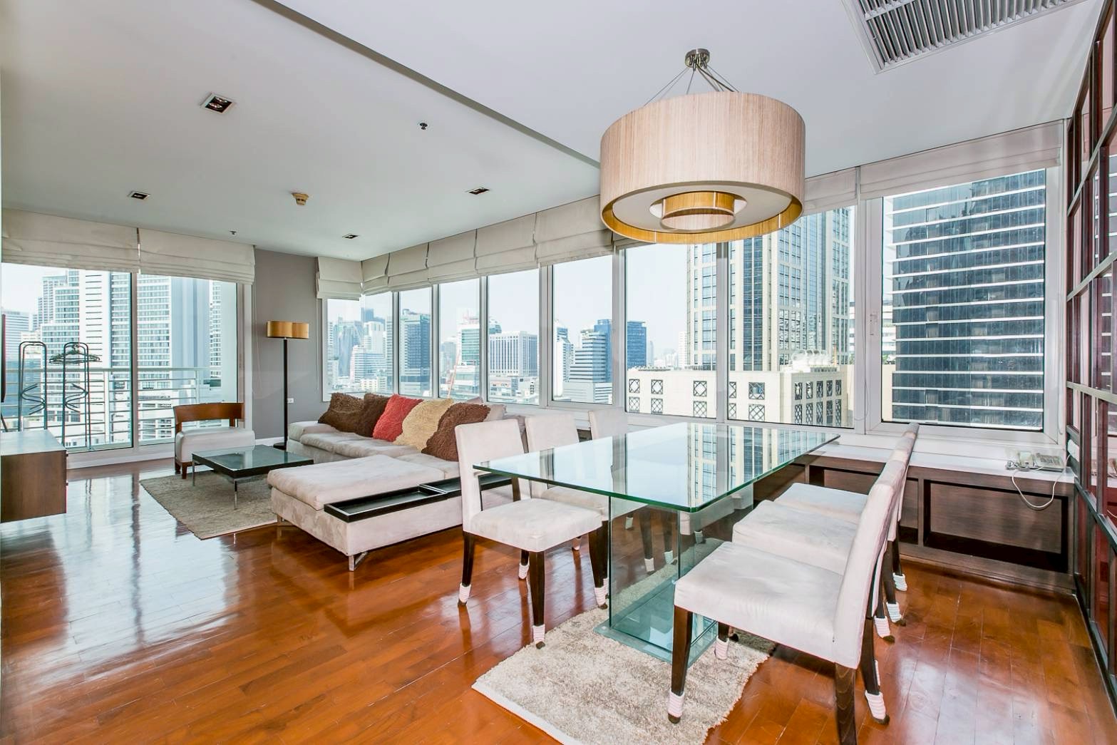 P10CR2011009 Siri Residence 3 bed 3 bath 141 sqm P10CR2011009 Siri Residence 3 bed 3 bath 141 sqm