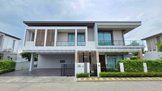 ลดพิเศษ บ้านเดี่ยว บางกอก บูเลอวาร์ด วิภาวดี - พหลโยธิน แปลงหน้าสวน