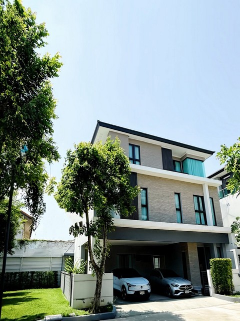 ให้เช่าบ้านเดี่ยวหลังมุม 3 ชั้น 53 ตรว. 4 นอน The City เอกมัย-ลาดพร้าว เพียง 10 นาที จาก เอกมัย-ทองหล่อ ใกล้ รร. บดินทรเดชา