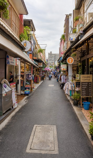 แถวย่านศิริราช ให้เช่าตึก 3ชั้น ตลาดวังหลัง 20ม.เหมาะสำหรับร้านอาหาร คาเฟ่ใกล้ท่าน้ำศิริราช  1 นอน 3 น้ำ พื้นที่ 24 ตร.ว. 280 ตร.ม.
