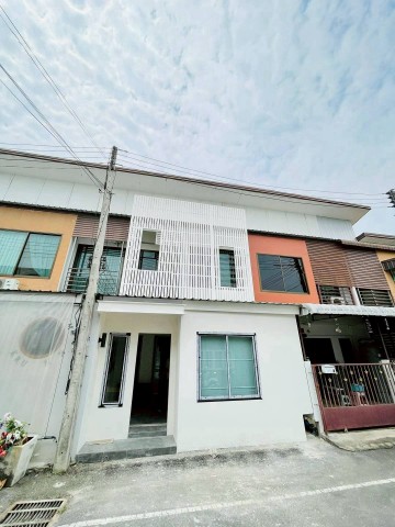 โซนฟ้าฮ่าม ขาย 2.55 ล้าน ทาวน์โฮม 2 ชั้น #ฟ้าฮ่ามกรีนโฮม ตกแต่งครบ แต่ได้ฟีลบ้านสวย ครบทุกฟังก์ชัน เข้าอยู่ได้ทันที!