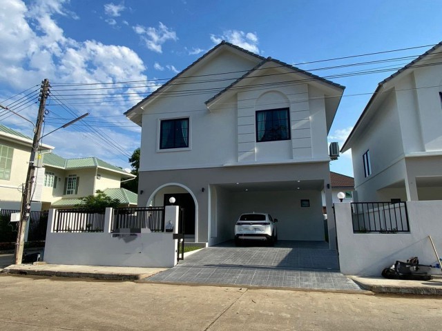 บ้านให้เช่า 39,000 บาท/เดือน #โซนหางดง – #หนองควาย #วิวดอย #เฟอร์นิเจอร์ครบ #พร้อมเข้าอยู่ #ใกล้กาดฝรั่ง #รับสัตว์เลี้ยง พิจารณาเป็นเคส