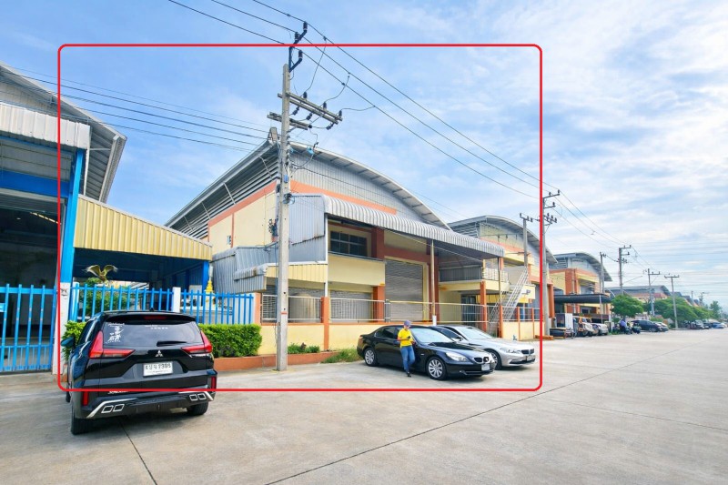 ธรรมศาสตร์ รังสิต รถบรรทุก พื้นที่สีม่วง โรงงาน 20ห้อง 5 ห้องน้ำ ใกล้โลตัสนวนคร 900 ม. 250 ตร.ว.1,500 ตร.ม.Trailerเข้าออก ลดราคา 50%