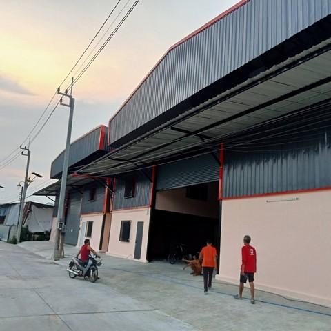 ให้เช่าโกดัง300ตร.ม.พร้อมออฟฟิศย่านถนนลาดกระบังซอยลาดกระบัง14/1รถบรรทุกขนาดใหญ่เข้าได้รถบรรทุกขนาดใหญ่เข้าได้