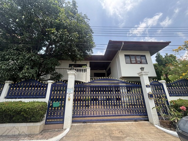 T26-513  ขาย บ้าน - กรุงเทพ ห้องนอน 4 ห้อง ห้องน้ำ 5 ห้อง 67 ตารางวา ชั้นทั้งหมด 2 ชั้น