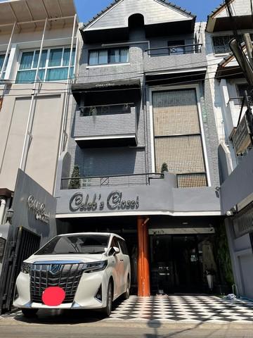 ให้เช่าตึก4ชั้น250ตร.ม.ย่านทองหล่อสุขุมวิทใกล้BTSทองหล่อมีที่จอดรถหน้าร้าน