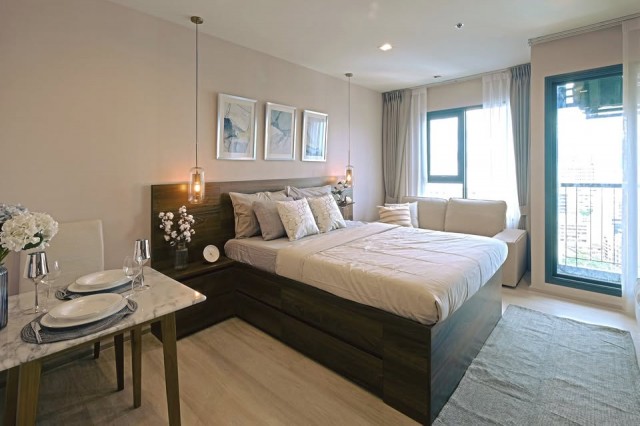 Life One Wireless Clean Comfortable 26th Floor BTS PloenChit