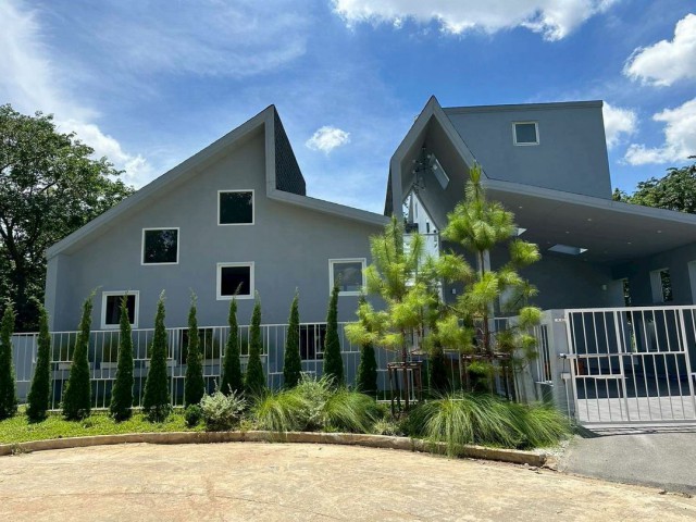 สุดคุ้ม Pool villa 3 ชั้น ให้เช่า 100,000 บาท/เดือน สันทราย #แปลงหัวมุม ตกแต่งครบครัน พร้อมเข้าอยู่ เป็นส่วนตัว ใกล้เมือง เดินทางสะดวกสบาย