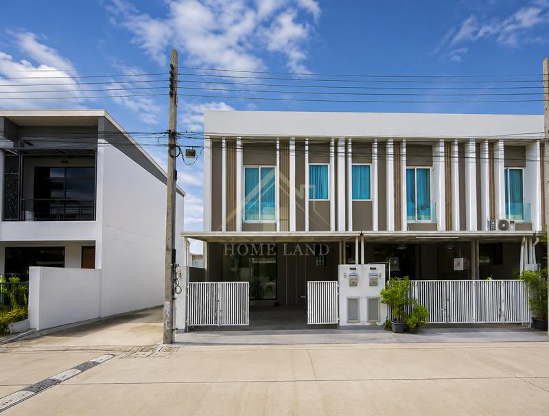 BHL1317 ทาวน์โฮม เดอะ พราว วงแหวน - รามอินทรา ( หลังมุม ถูกสุดในโครงการ )