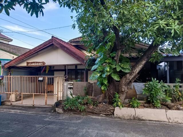 บ้าน - ใหญ่ขนาด 0 RAI 0 งาน 28 ตรว. 2ห้องนอน1BATHROOM 1950000 - ไม่ไกลจาก ใกล้สถานีรถไฟฟ้าสายสีส้ม-น้อมเกล้า สภาพเยี่ยม! กรุงเทพ