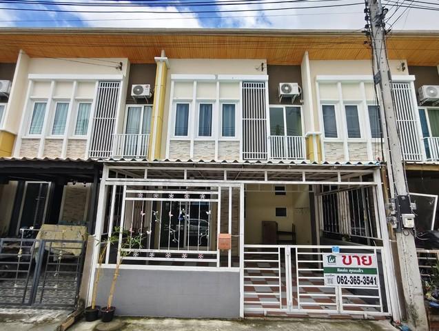 ทาวน์เฮ้าส์ โกลเด้นทาวน์2 พระราม2 19 ตร.วา 4BEDROOM 2390000 THB   ราคาต่ำกว่าตลาด สมุทรสาคร   
