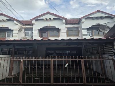 ขายทาวน์เฮ้าส์ เมืองโคราช 20 ตร.วา | บ้านราคาถูก รีโนเวทได้ ทำเลดี เดินทางสะดวก