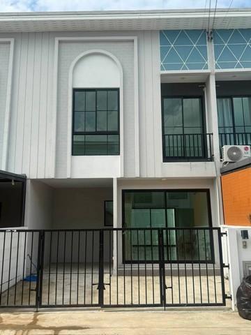 ให้เช่าทาวน์โฮม Chiva Home Bangkok-Pathum 3 ห้องนอน 2 ห้องน้ำ 130 ตร.ม. ใกล้ The Nine Center 11000 บาท