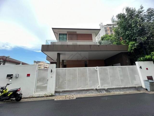HR 10319 ให้เช่าบ้านเดี่ยว Pool Villa 3 ชั้น 625 ตรม. 7 ห้องนอน ซอยอินทามระ 29 ห้วยขวาง สุทธิสาร พร้อมสระว่ายน้ำ