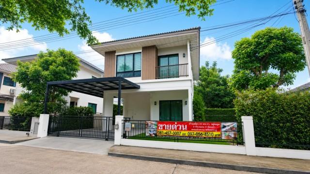 ขายบ้านเดี่ยว 51 ตารางวา หลังมุม ขนาดใหญ่พิเศษ โครงการโมดิวิลล่า ลาดกระบัง  ตกแต่งครบพร้อมเข้าอยู่