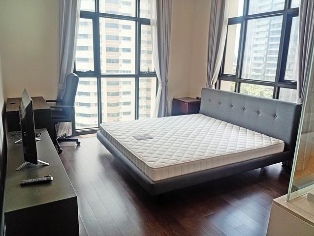 ข Super Luxury Condo ต้นซอยสุขุมวิท39 The XXXIX by Sansiri Duplex 2 ชั้น 107.2 ตรม.2bed 2baht ใกล้ btsพร้อมพงษ์ 250ม. โทร 086-301-6161