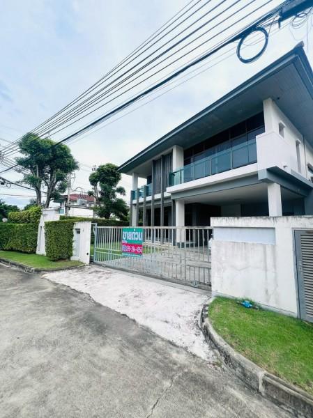 ขายบ้านเดี่ยวหลังมุม 4 ห้องนอน โครงการคุณภาพ หมู่บ้านเศรษฐสิริ ศรีนครินทร์-พระราม 9 ถนนกรุงเทพกรีฑา ซอย 7 แยก 4