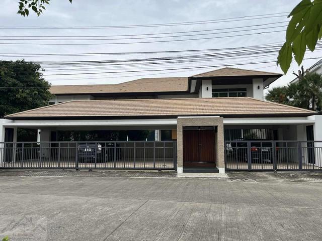 T26-531 ขาย บ้าน - ใกล้กับ เดอะคริสตัล เลียบด่วน ชั้นทั้งหมด 2 ชั้น