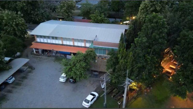 ขายที่ดินพร้อมโกดัง 2 ชั้น + อาคารร้านค้า ทำเลดี อ.เมือง จ.ลำพูน