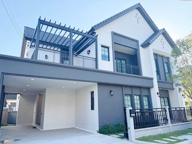 BH4419 ให้เช่าบ้านเดี่ยวหรู Centro Bangna เซนโทร บางนา ใกล้ Mega Bangna และ IKEA บ้านขนาดใหญ่ 303 ตร.ม.