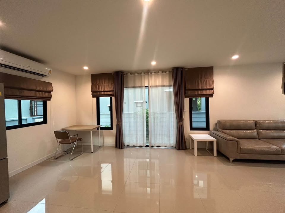 ให้เช่าบ้านเดี่ยว  หมู่บ้าน ดีไลท์ ดอนเมือง-รังสิต ใกล้รถไฟฟ้าสายสีแดงจดทะเบียนบริษัทได้ เลี้ยงสัตว์ได้