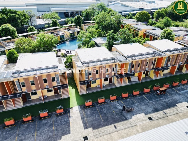 ขายรีสอร์ทระดับลงทุน Bangkok Grand Resort  ใจกลางซอยนัมเบอร์วัน ใกล้ ABAC บางนา