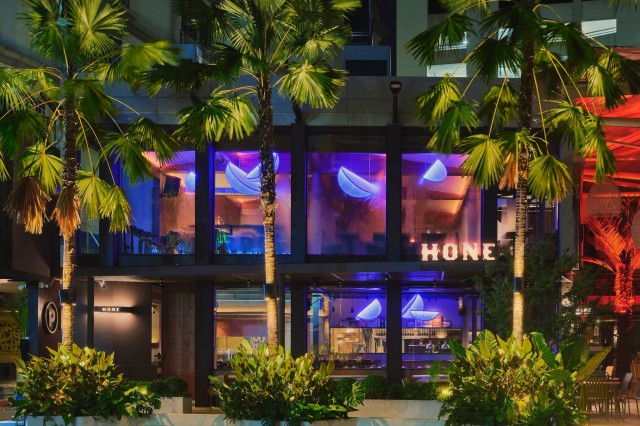 เซ้งร้านอาหาร-บาร์-ดนตรีสด ใจกลางสุขุมวิท 24 มีที่จอดรถกว่า 100 คัน มี 2 ชั้น พื้นที่กว่า 400 ตรม.