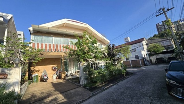 626/16/2 ขาย ทาวน์เฮ้าส์ - ห้องนอน 3 ห้อง ห้องน้ำ 3 ห้อง 17500000 บาท กรุงเทพ บางกอกน้อย